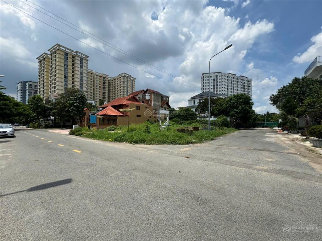 Bán đất biệt thự góc 2 mt 220m² sát công viên ven sông khu phú nhuận 10 mẫu
