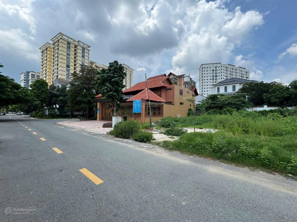 Bán đất biệt thự góc 2 mt 220m² sát công viên ven sông khu phú nhuận 10 mẫu