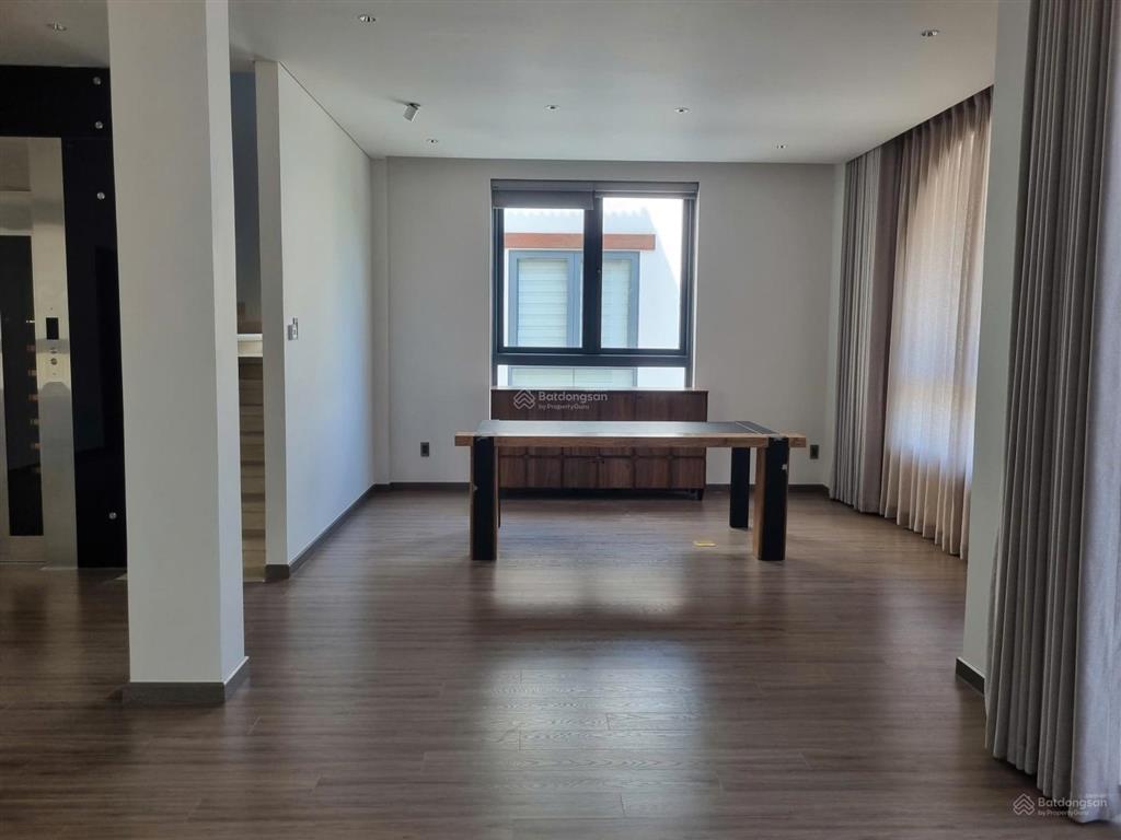 Cho thuê biệt thự cao cấp mysteryhưng thịnh, giá 150tr/tháng, khu đảo kim cương full nội thất