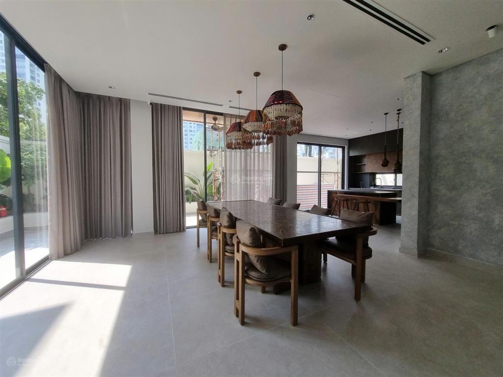 Cho thuê biệt thự cao cấp mysteryhưng thịnh, giá 150tr/tháng, khu đảo kim cương full nội thất