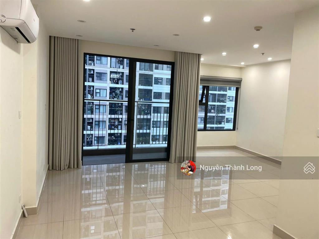 Bán gấp  chính chủ cần bán gấp căn hộ 2n+1 tại phân khu sapphire  vinhomes smart city !!