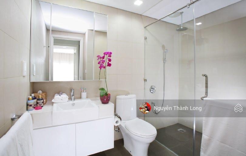 Căn góc 3 mặt thoáng  bán gấp căn hộ 2 ban công, 1 logia, view ngắm pháo hoa siêu đẹp. click ngay
