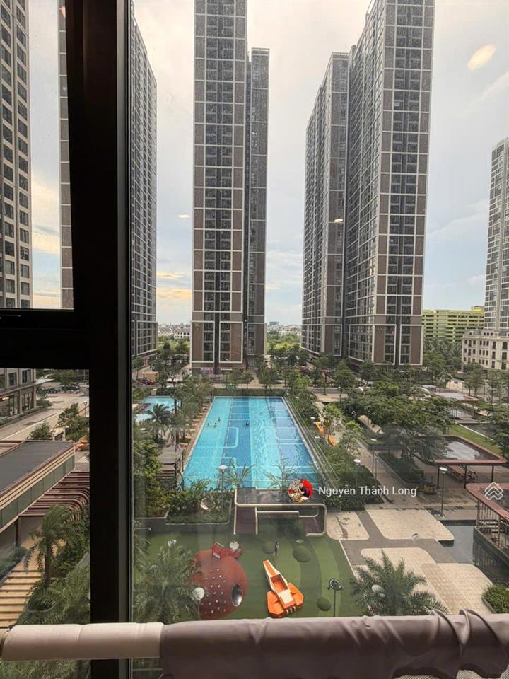 Bán gấp căn hộ masteri west heights, tầng thấp, ban công đn mát mẻ  view nội khu resort siêu đẹp !