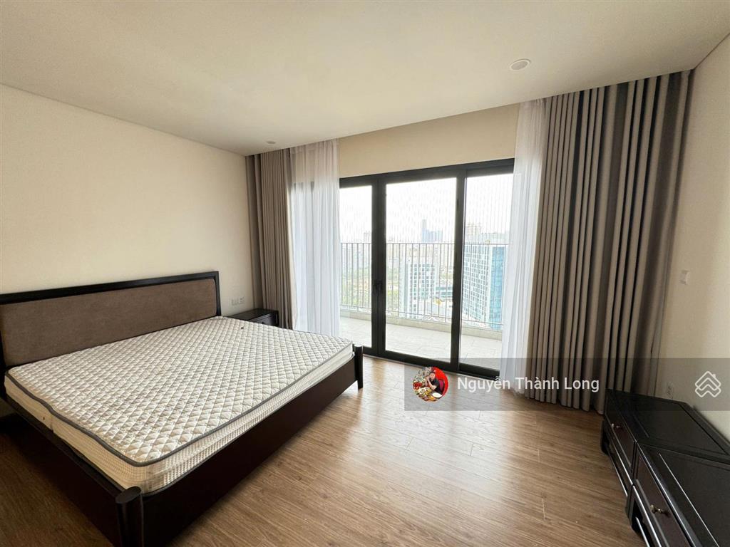 Siêu phẩm vimeco  căn hộ đẹp, rộng rãi, có slot ô tô, chủ thiện chí bán gấp, giá thương lượng !
