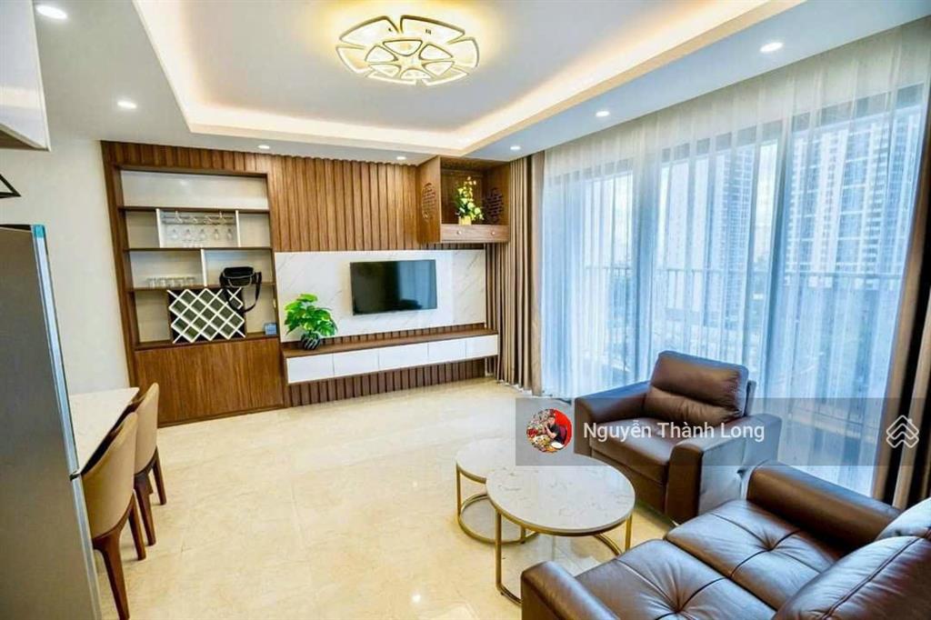 View hồ mát mẻ  căn hộ dcapital giá hợp lý  72m2  2n2vs  chủ thiện chí bán  giá cực hấp dẫn !