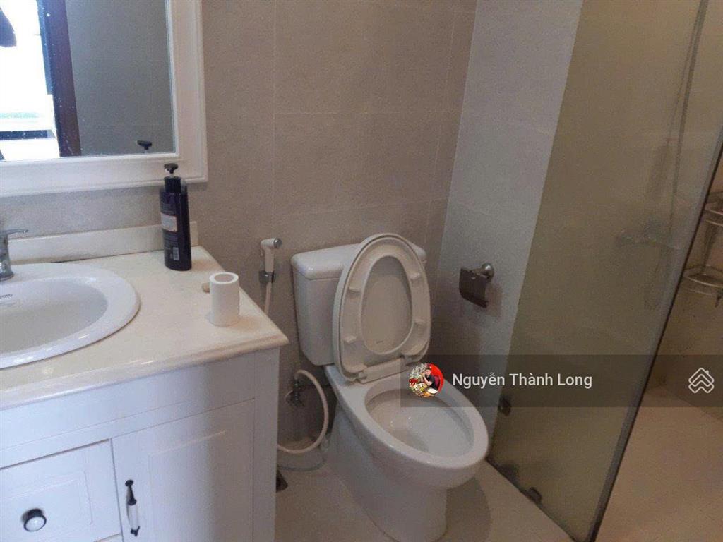 View nội khu đẹp  căn hộ 2 mặt thoáng siêu đẹp, nhiều ánh sáng, 100% hợp lý. click ngay !