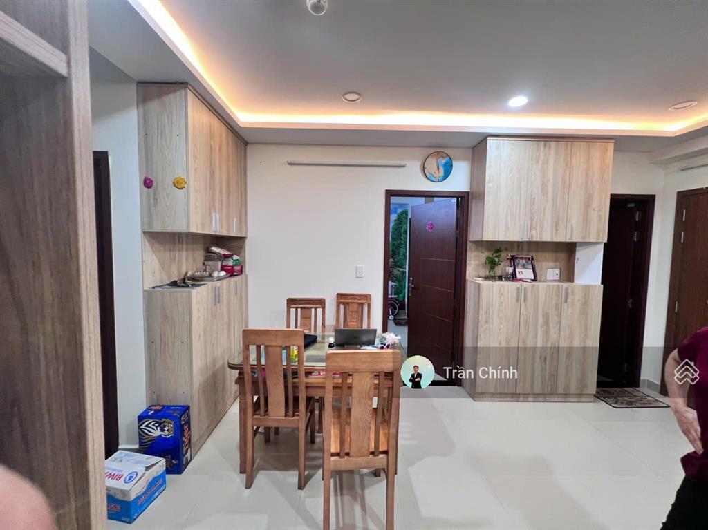 Chính chủ cần bán căn 2pn 58m2 giá 1,8 tỷ. bao sang tên. hỗ trợ vay 3 bên. sổ sẵn. mã căn ch1608