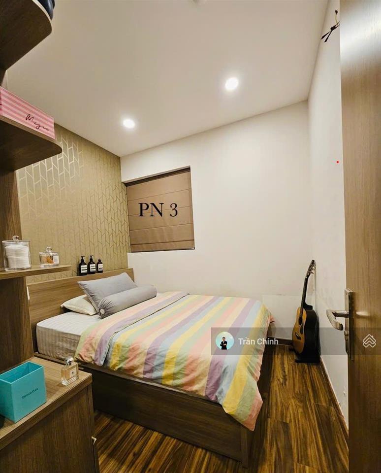 Bán gấp căn hộ 3pn full nội thất view biệt thự giá chỉ 2,85 tỷ