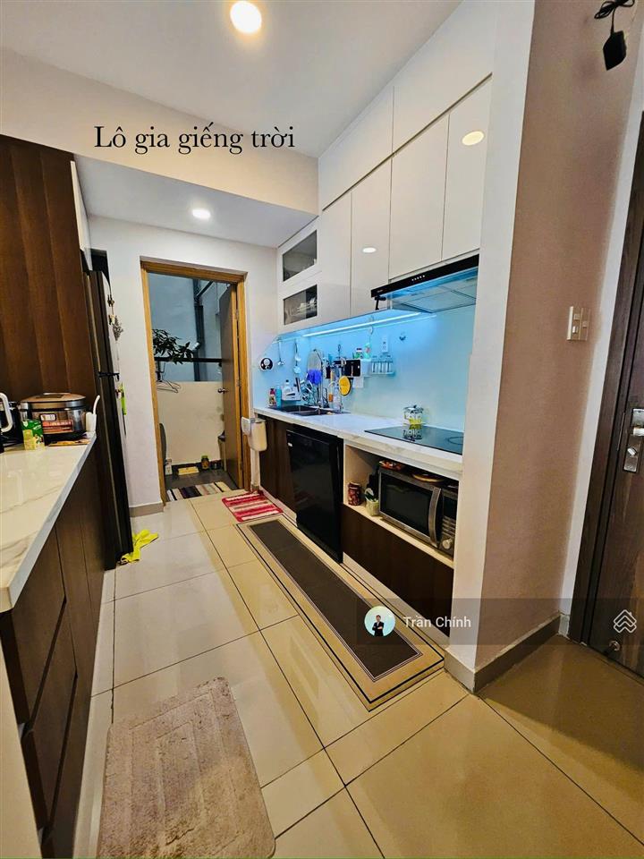 Bán gấp căn hộ 3pn full nội thất view biệt thự giá chỉ 2,85 tỷ