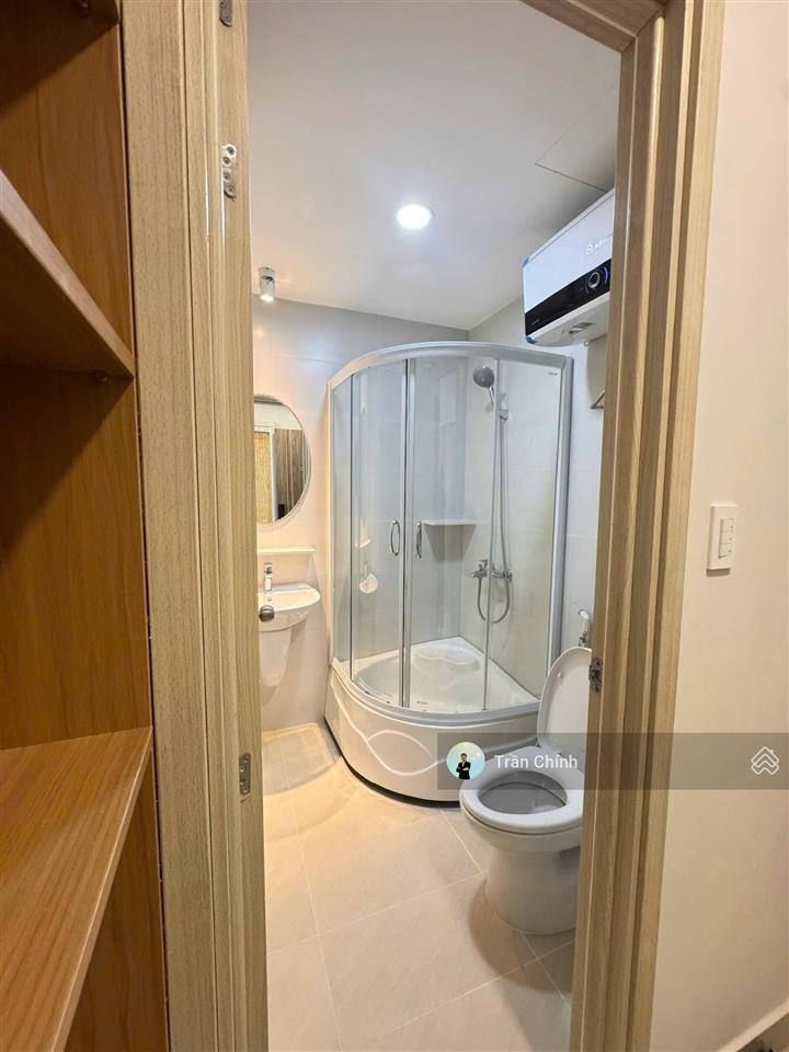 Cho thuê căn 3 phòng ngủ  86m2 đầy đủ nội thất. dọn vào ở ngay