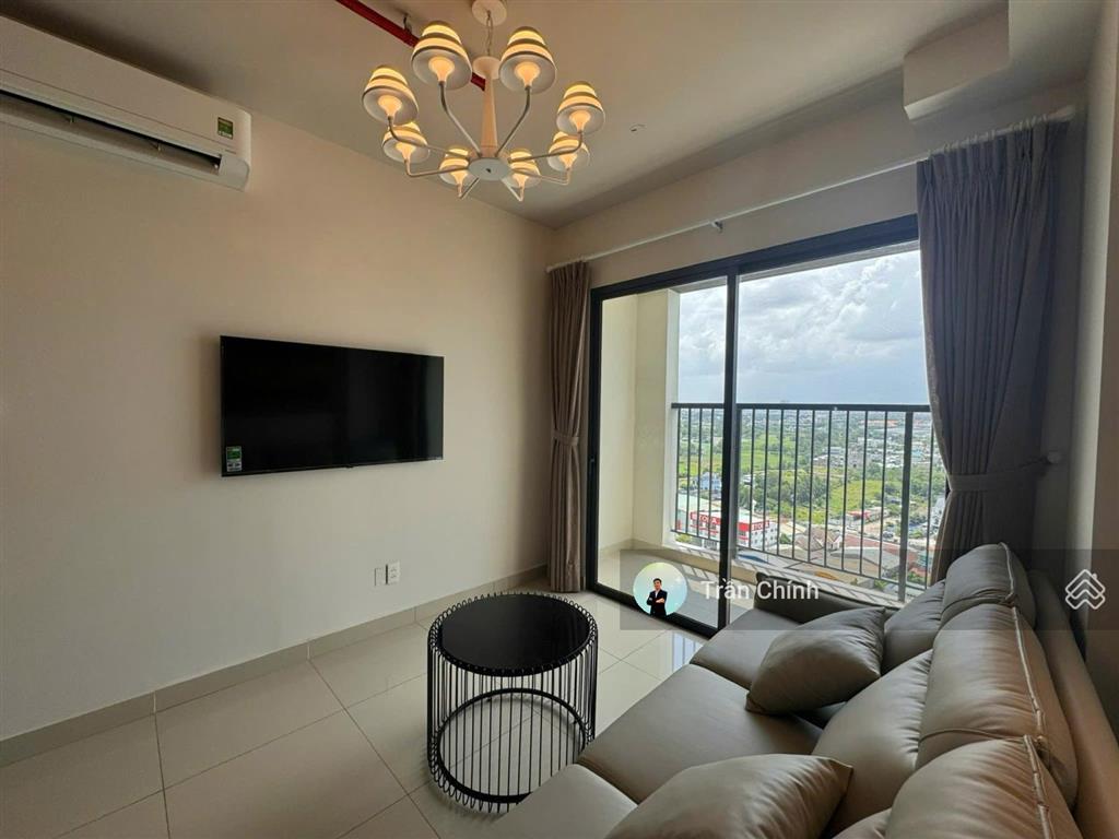 Cho thuê căn 3 phòng ngủ  86m2 đầy đủ nội thất. dọn vào ở ngay