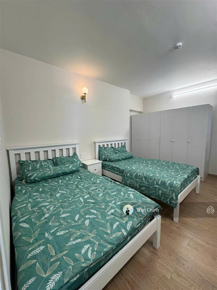 Cho thuê căn 3 phòng ngủ  86m2 đầy đủ nội thất. dọn vào ở ngay