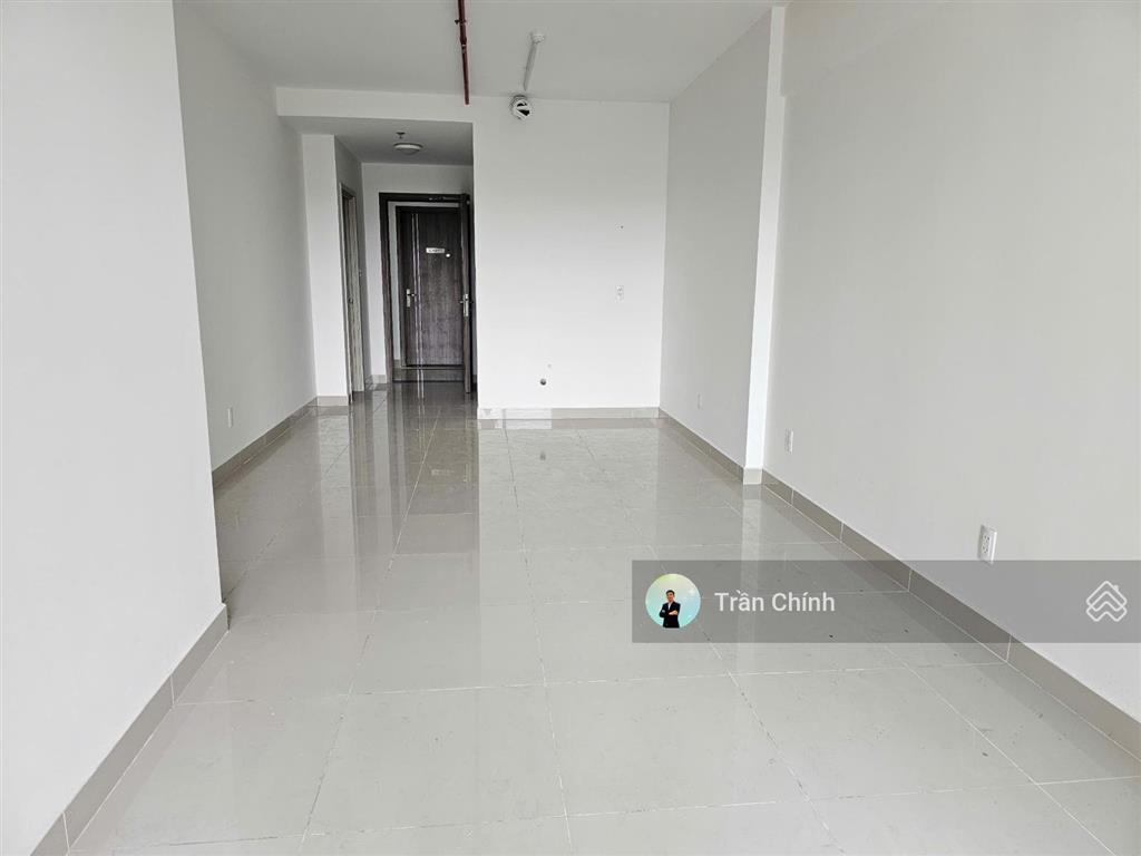 Cần bán căn 2pn  67m2 tầng trung. hướng bắc thoáng mát. phù hợp với anh chị mua làm nội thất mới