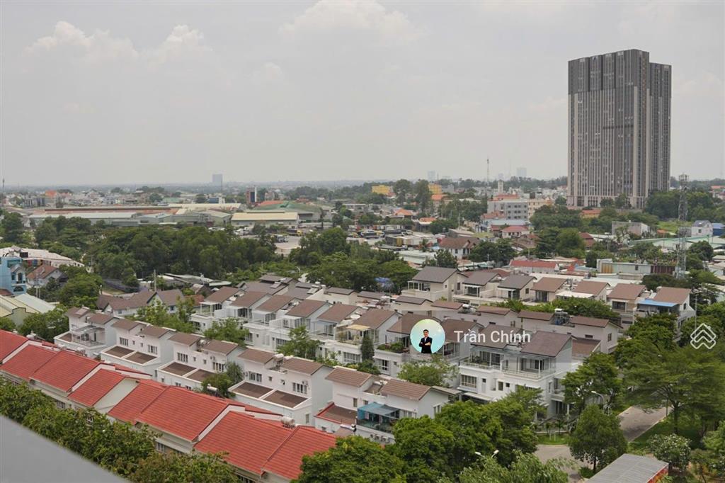 Cần cho thuê căn góc khu biệt thự ecoxuân 1 trệt 1 lầu 4pn. sân vườn bên hông, đậu 2 ô tô
