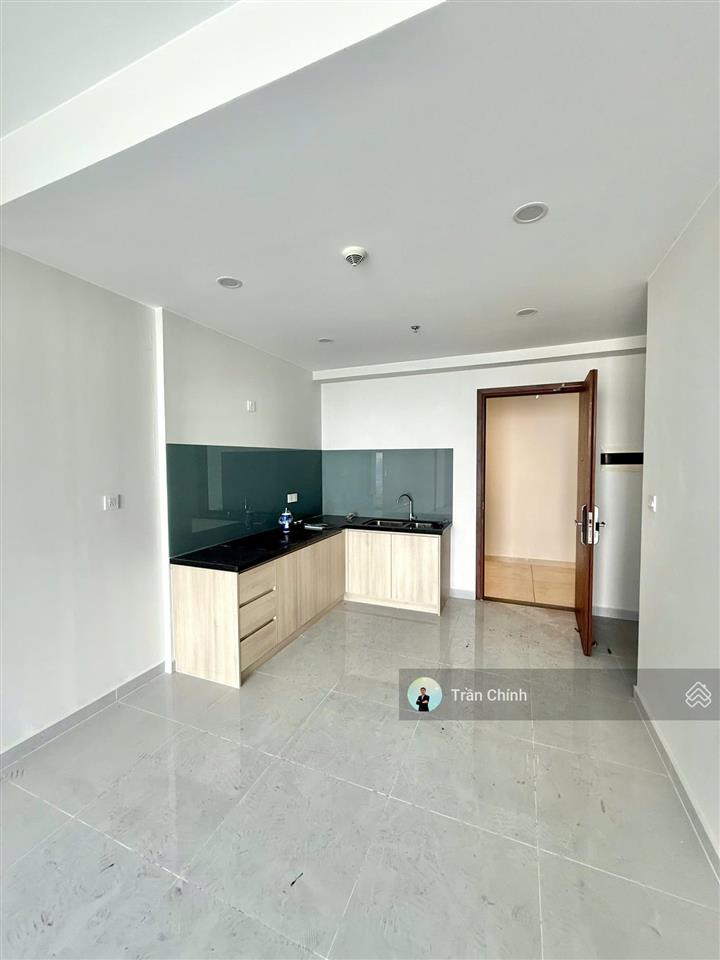 Chủ người đài loan cần bán căn 2pn72m2 the emerald golf view có sổ, giá 2,85 tỷ. xem ngay