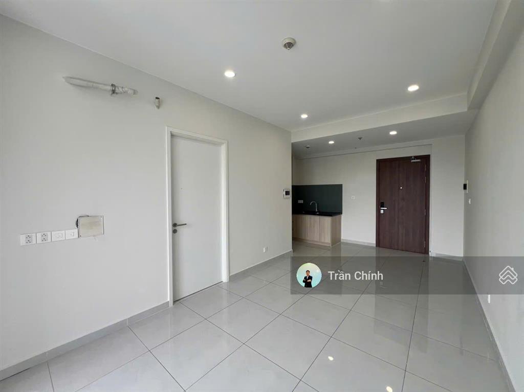 Bán căn 1pn  52,25m² view sân golf giá 2,2 tỷ. sổ sẵn
