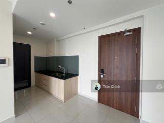 Bán căn 1pn  52,25m² view sân golf giá 2,2 tỷ. sổ sẵn
