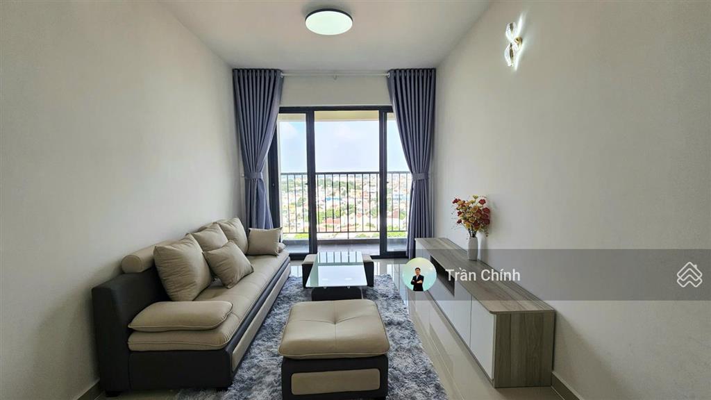 Bán căn 2pn  67m2 full nội thất. mua vào là ở ngay. nội thất liền tường cực đẹp.