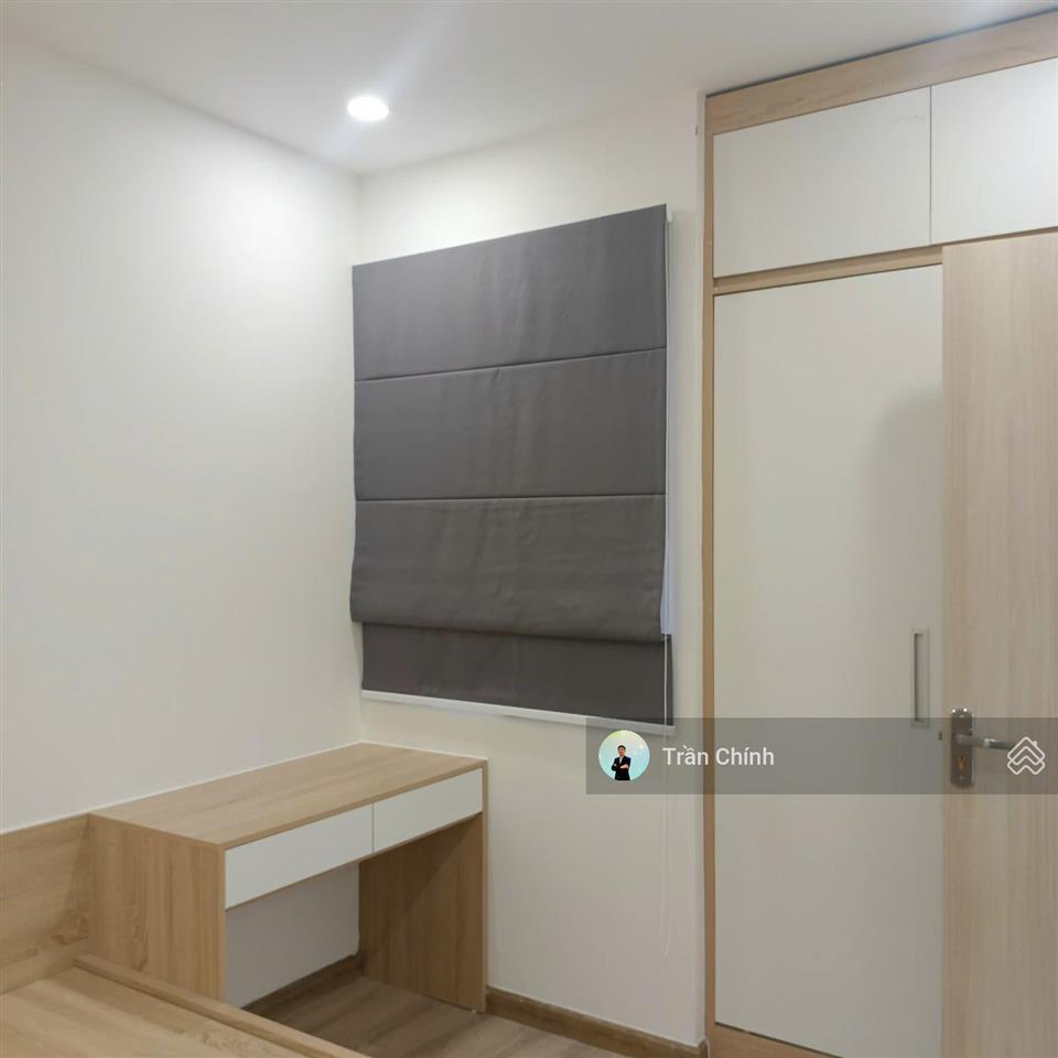 Bán căn 2pn  67m2 full nội thất. mua vào là ở ngay. nội thất liền tường cực đẹp.