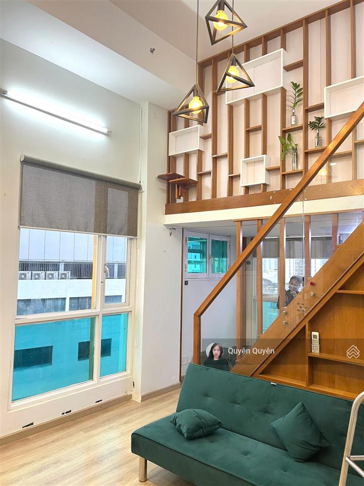 Charmington quận 10  duplex 2 phòng 1wc 2ty300 bao sang tên, sẵn hđt 13,5tr, full nội thất