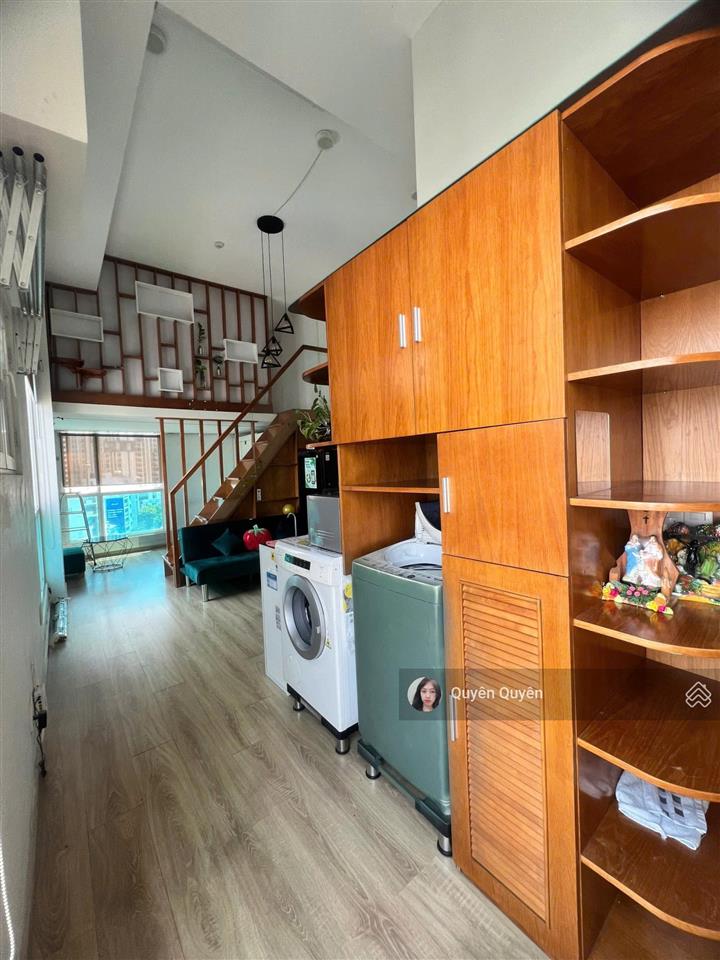 Charmington quận 10  duplex 2 phòng 1wc 2ty300 bao sang tên, sẵn hđt 13,5tr, full nội thất