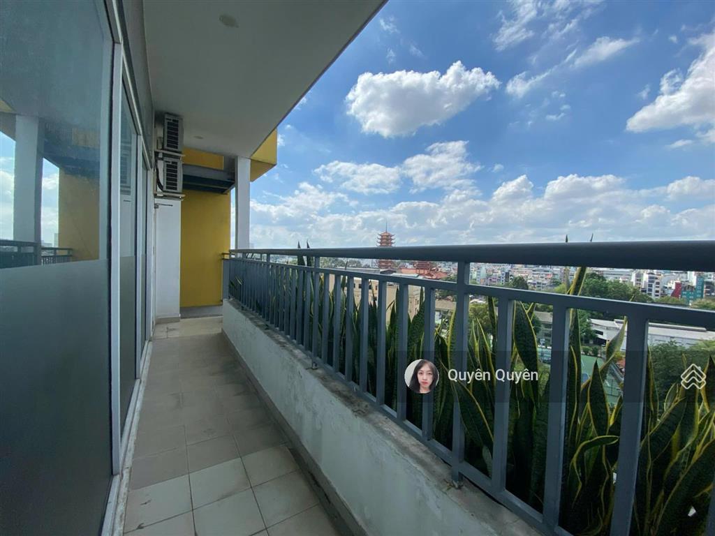 Văn phòng charmington dt 80m²  30 triệu view hồ bơi, free setup 1 tháng, được đkkd,  24/24