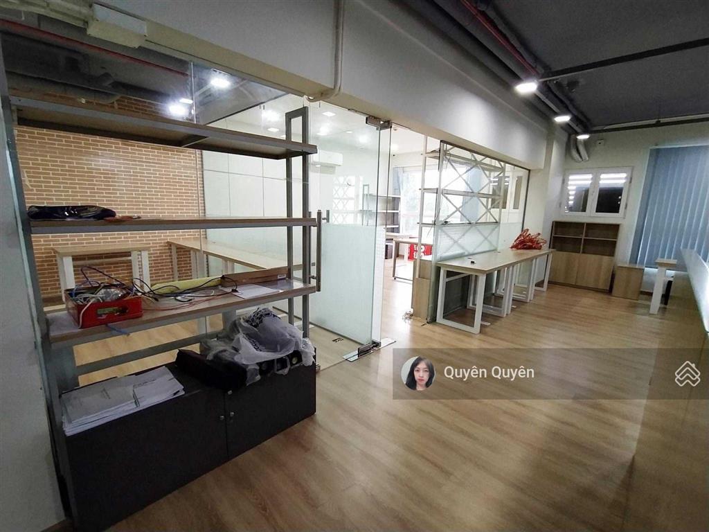 Gấp sàn vp quận 10 200m²  70 triệu đủ bàn ghế, phòng ban, sẵn sàn làm việc ngay, còn bớt  qq