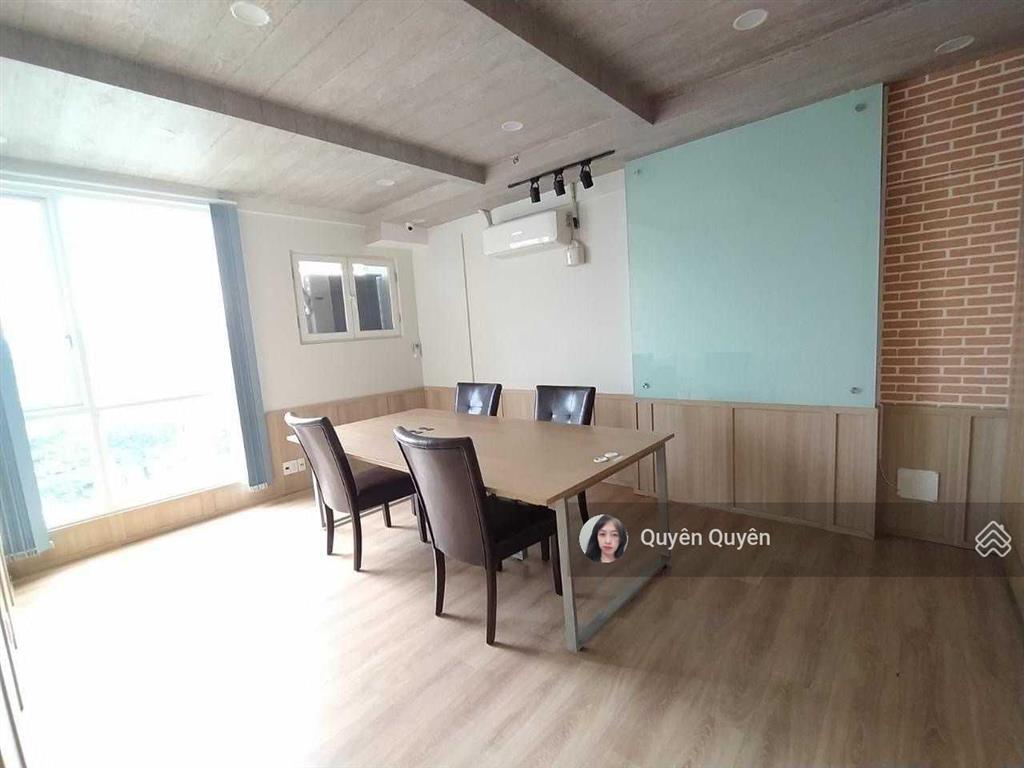 Gấp sàn vp quận 10 200m²  70 triệu đủ bàn ghế, phòng ban, sẵn sàn làm việc ngay, còn bớt  qq