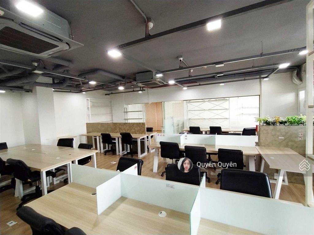 Gấp sàn vp quận 10 200m²  70 triệu đủ bàn ghế, phòng ban, sẵn sàn làm việc ngay, còn bớt  qq