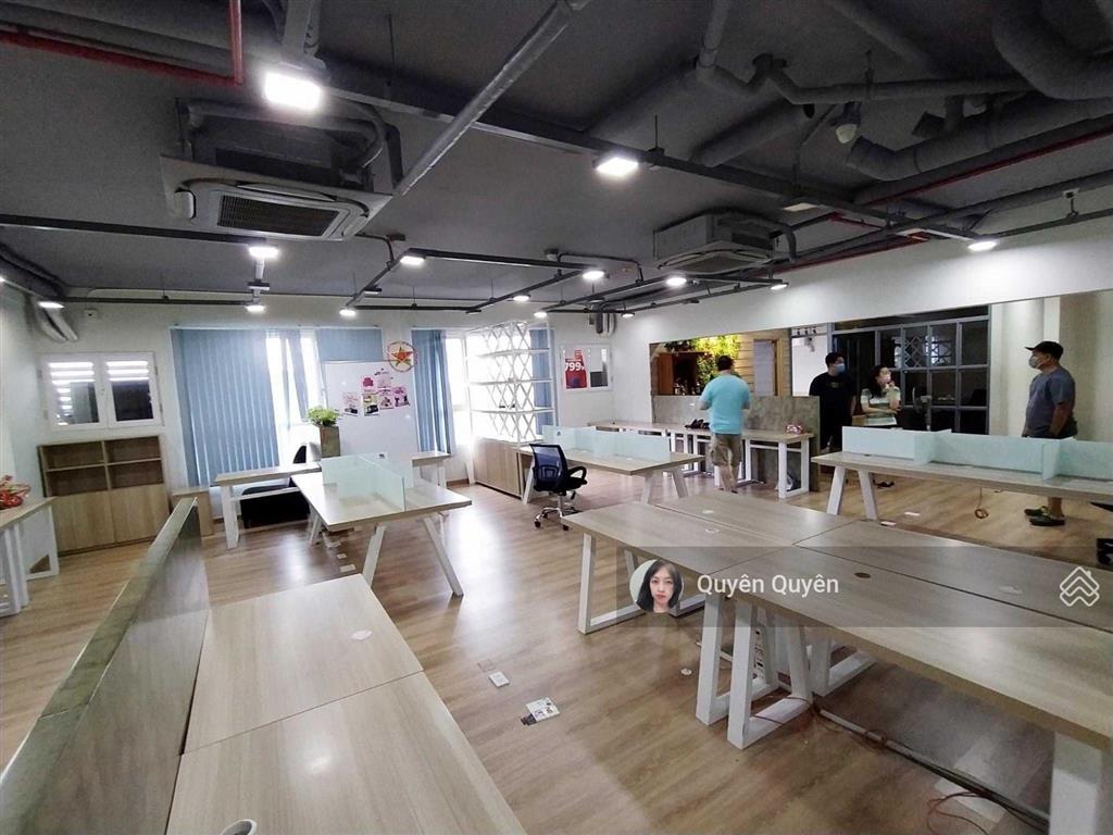 Gấp sàn vp quận 10 200m²  70 triệu đủ bàn ghế, phòng ban, sẵn sàn làm việc ngay, còn bớt  qq