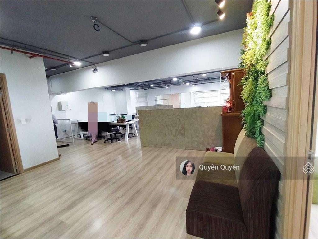 Gấp sàn vp quận 10 200m²  70 triệu đủ bàn ghế, phòng ban, sẵn sàn làm việc ngay, còn bớt  qq