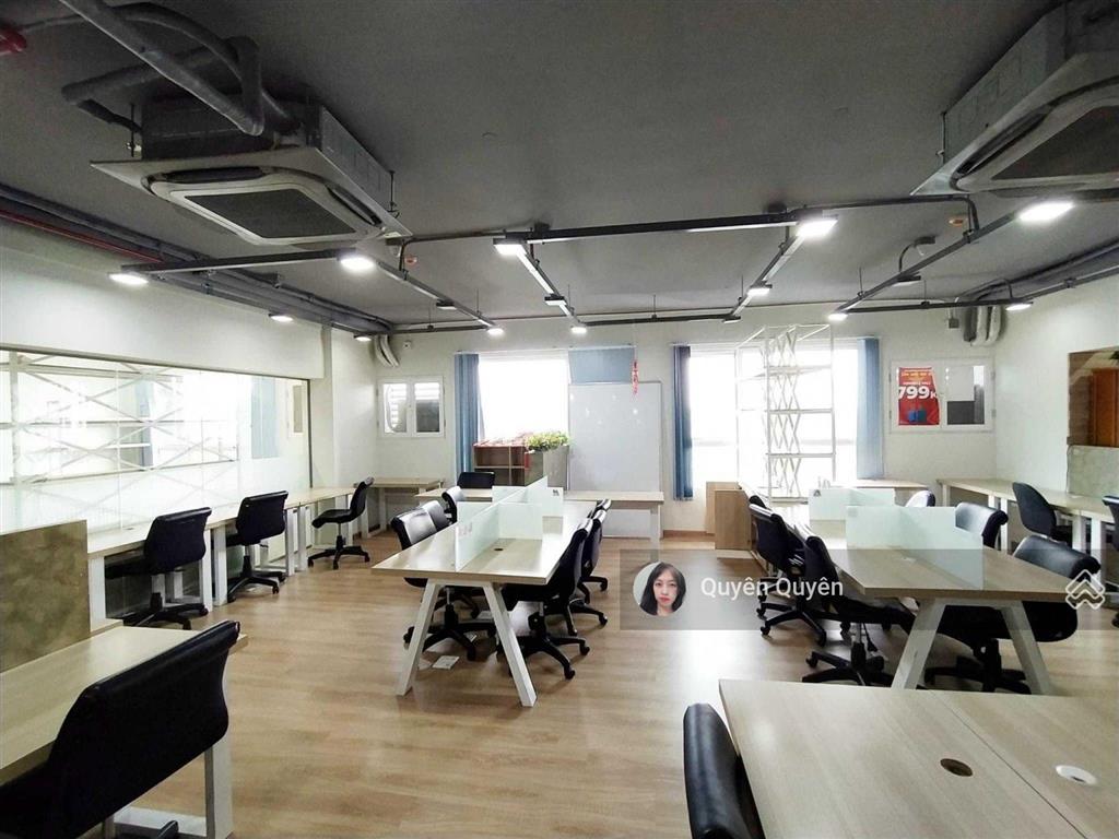 Gấp sàn vp quận 10 200m²  70 triệu đủ bàn ghế, phòng ban, sẵn sàn làm việc ngay, còn bớt  qq