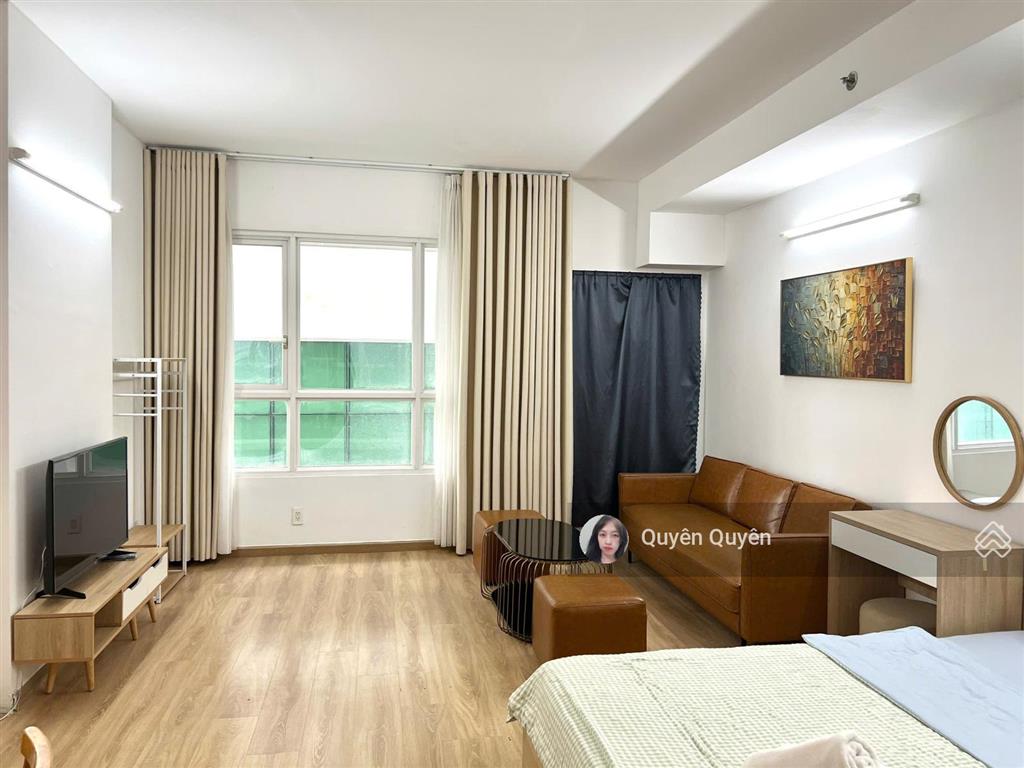 Charmington quận 10 studio 40m2  14 triệu đủ nội thất, layout cửa sổ lớn dễ decor