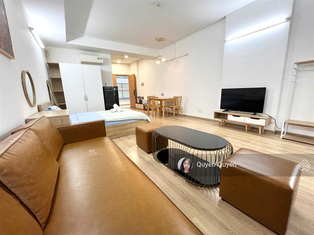 Charmington quận 10 studio 40m2  14 triệu đủ nội thất, layout cửa sổ lớn dễ decor