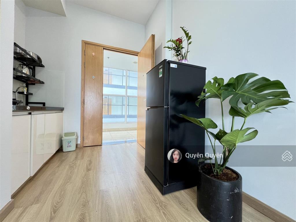 Căn hộ có gác 14 triệu, có nội thất để ở/làm vp  charmington quận 10, đủ tiện ích hồ bơi gym
