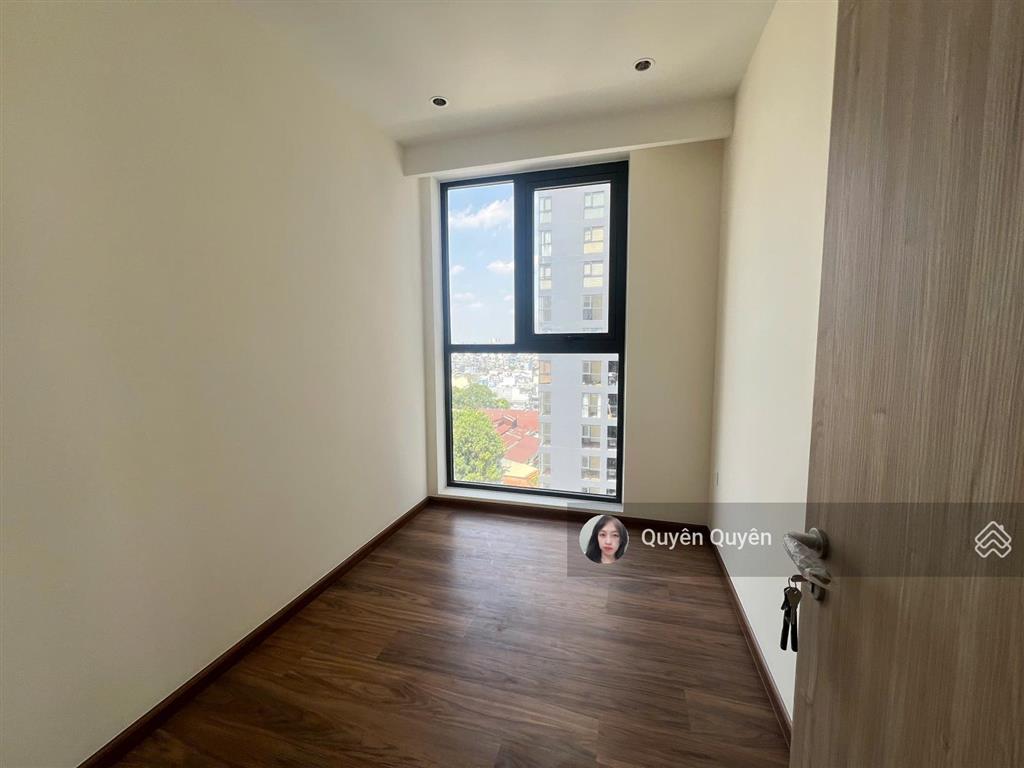 Daqua cho thuê 3 phòng ngủ 74m2 căn góc, có sẵn nội thất cơ bản, view sông hồ bơi siêu xịn