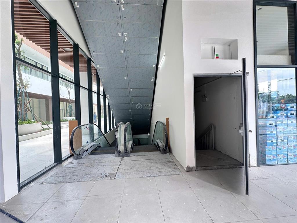 Shophouse daqua dt 42m2 14 triệu/tháng vị trí đẹp mặt tiền bến bình đông quận 8