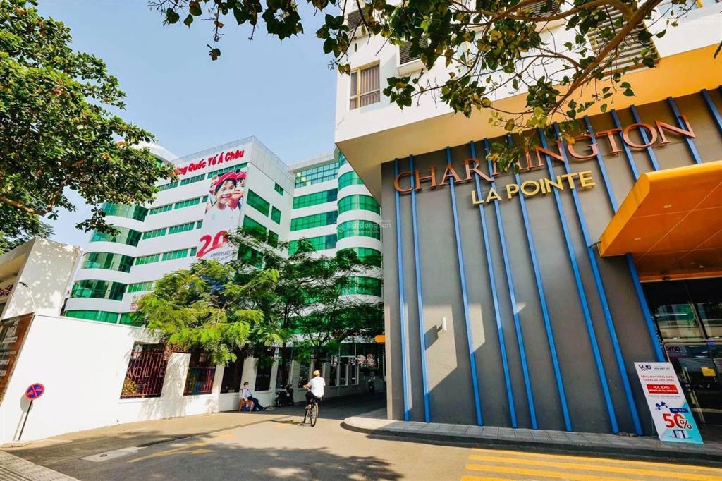 Văn phòng charmington 45m2  17 triệu/tháng, đủ bàn ghế văn phòng đẹp, được đkkd tự do 24/24