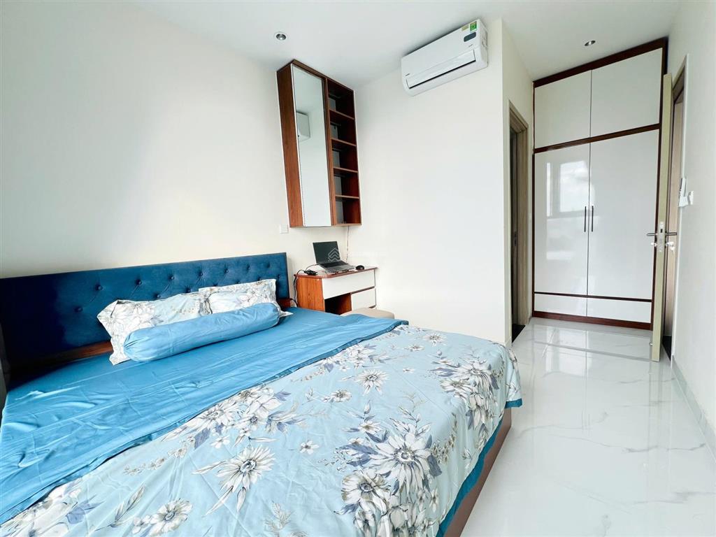 Daqua 3pn2wc full xịn 17 triệu còn bớt, căn góc block b view cực đẹp thoáng mát