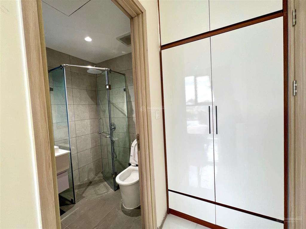 Daqua 3pn2wc full xịn 17 triệu còn bớt, căn góc block b view cực đẹp thoáng mát