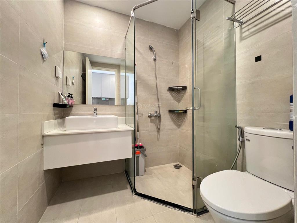 Lavida plus cho thuê ngắn hạn studio y hình 16 triệu/tháng, ban công view vivocity quận 7