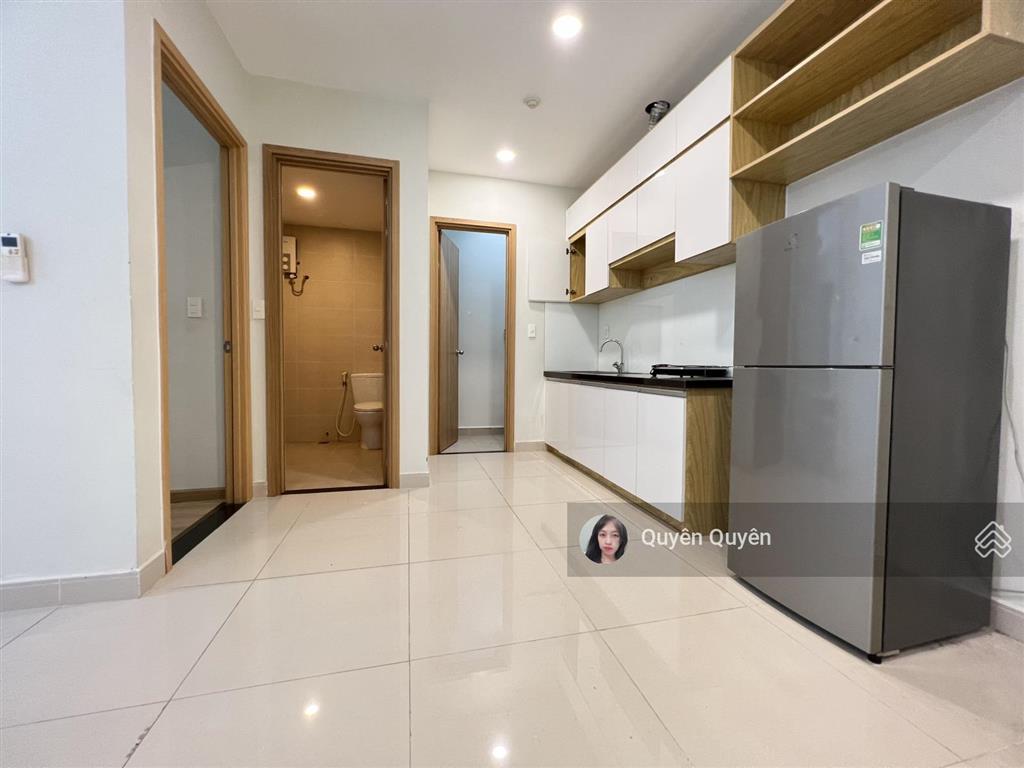 Charmington la pointe cho thuê 1pn 50m2 nhà trống 14 triệu, có ban công, có phòng ngủ riêng