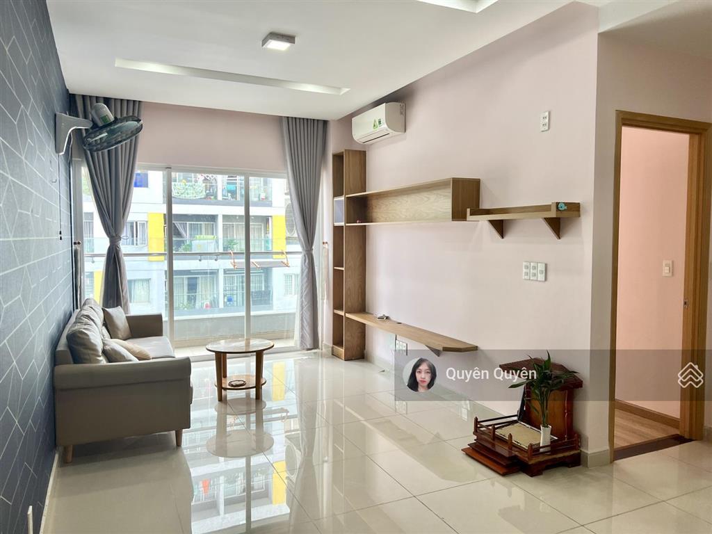 Charmington  gấp căn 1pn 50m2 giá 2tỷ900 bao hết, full nội thất xịn sò, duy nhất 1 căn quận 10