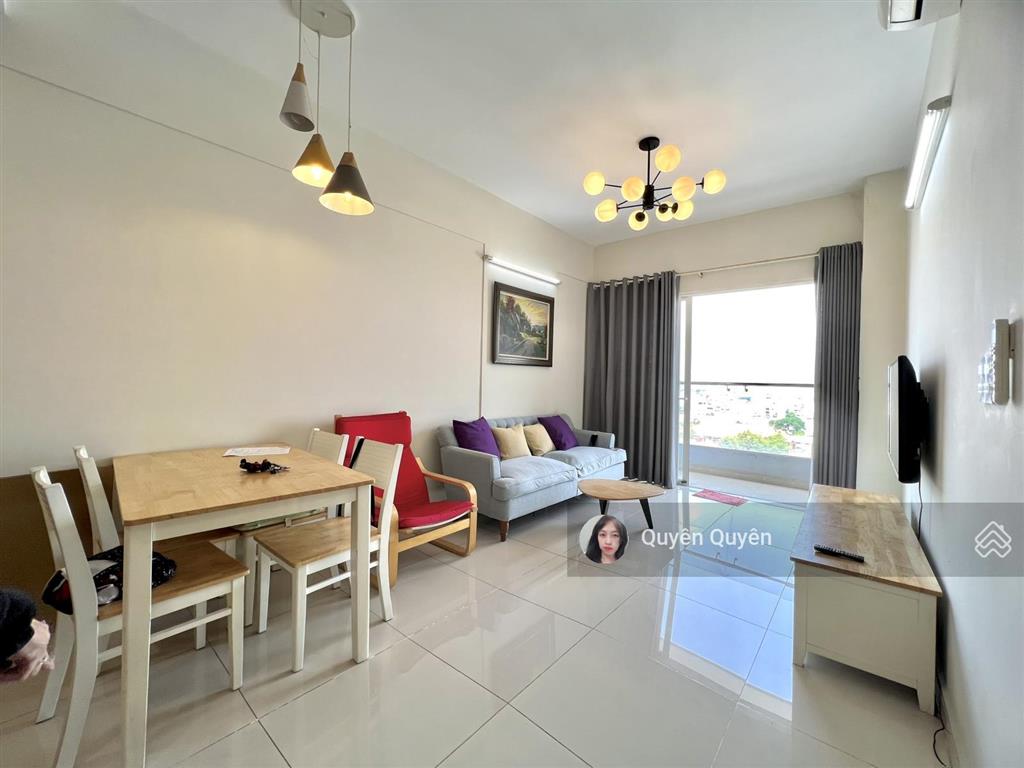 Charmington  gấp căn 1pn 50m2 giá 2tỷ900 bao hết, full nội thất xịn sò, duy nhất 1 căn quận 10