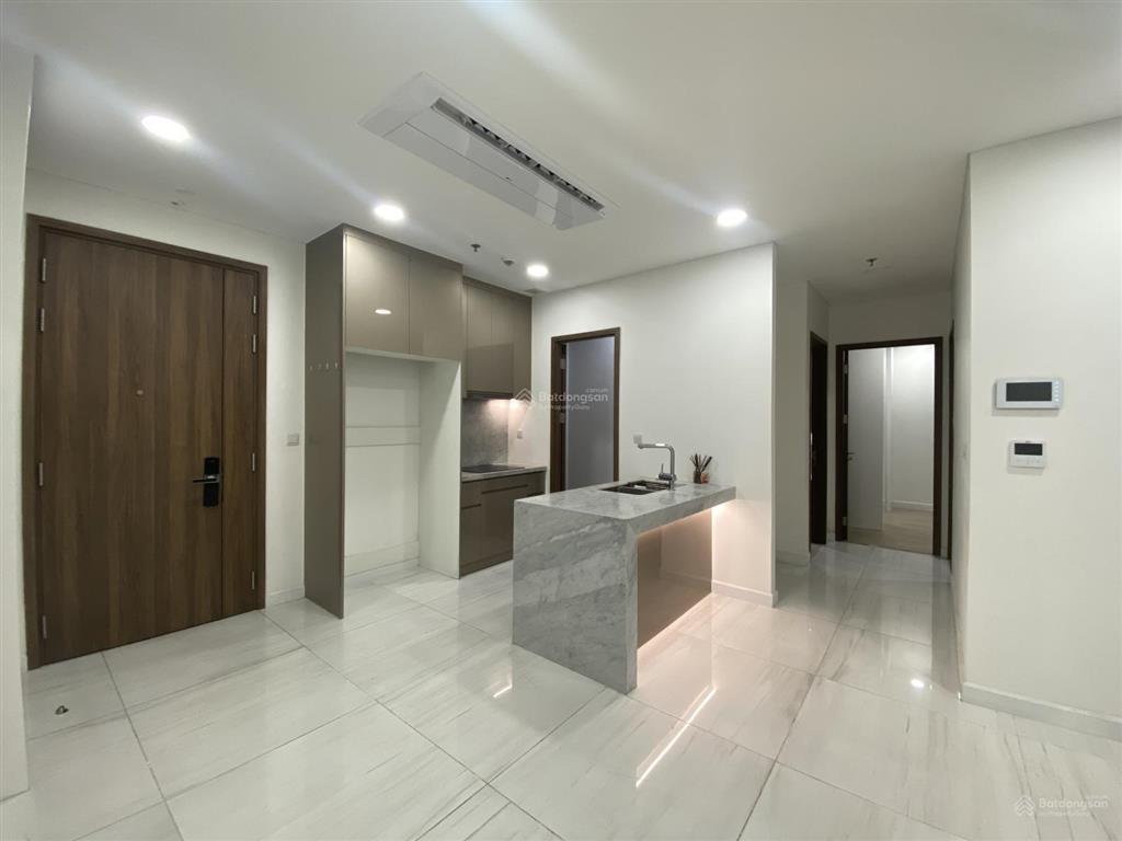 Kingdom 101 căn 2pn2wc  18 triệu 78m2 ntcb giá còn thương lượng