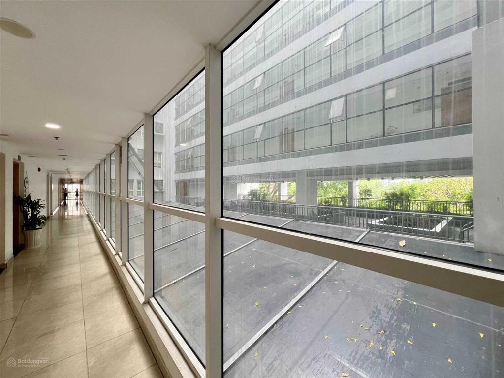 Quận 10 charmington cho thuê officetel 40m2 full đẹp 13 triệu, được đkkd nha, khai thuế