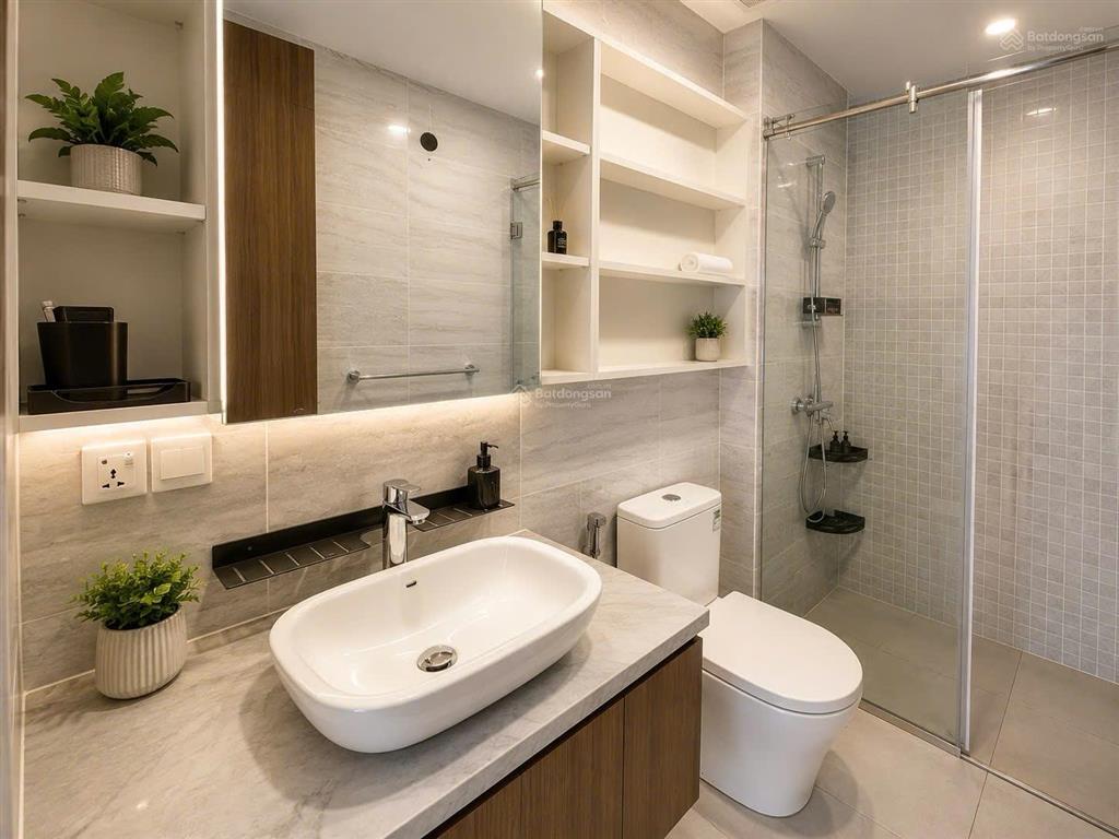 Kingdom 101  căn 2pn2wc nội thất xịn 25 triệu, có slot oto,  quyên xem ngay ạ