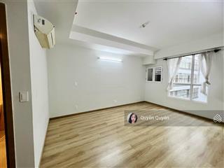 Quận 10 cần bán gấp officetel 31m2  1tỷ700 bao hết, cho thuê 9tr/tháng ổn định