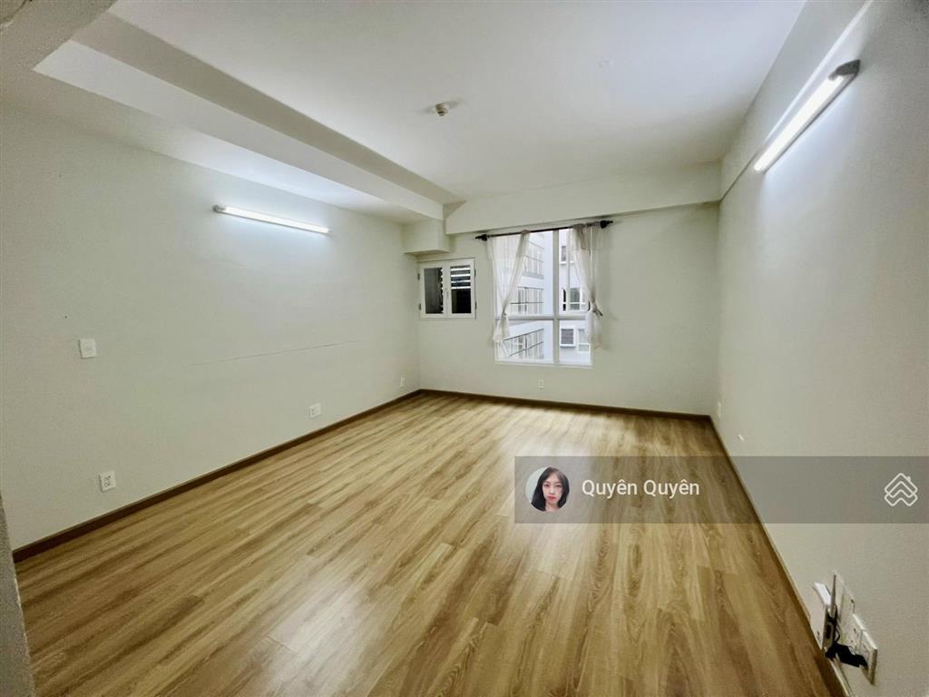 Quận 10 cần bán gấp officetel 31m2  1tỷ700 bao hết, cho thuê 9tr/tháng ổn định