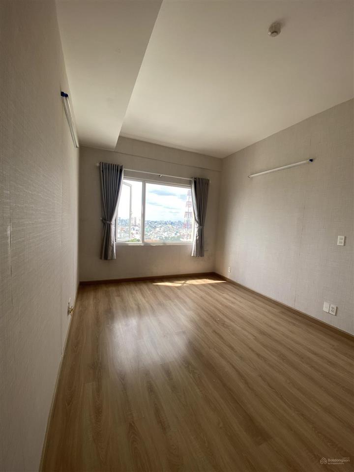 Quận 10  bán hàng hiếm 3pn 100m2  5ty990 bao sang tên, giá còn thương lượng